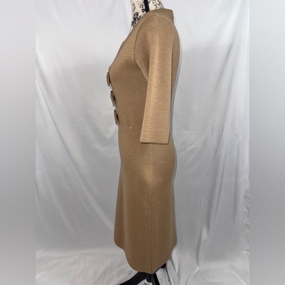 EUC: CAROLINA HERRERA Elegant Tan Knit Dress with Bow Accents - Picture 7 of 12